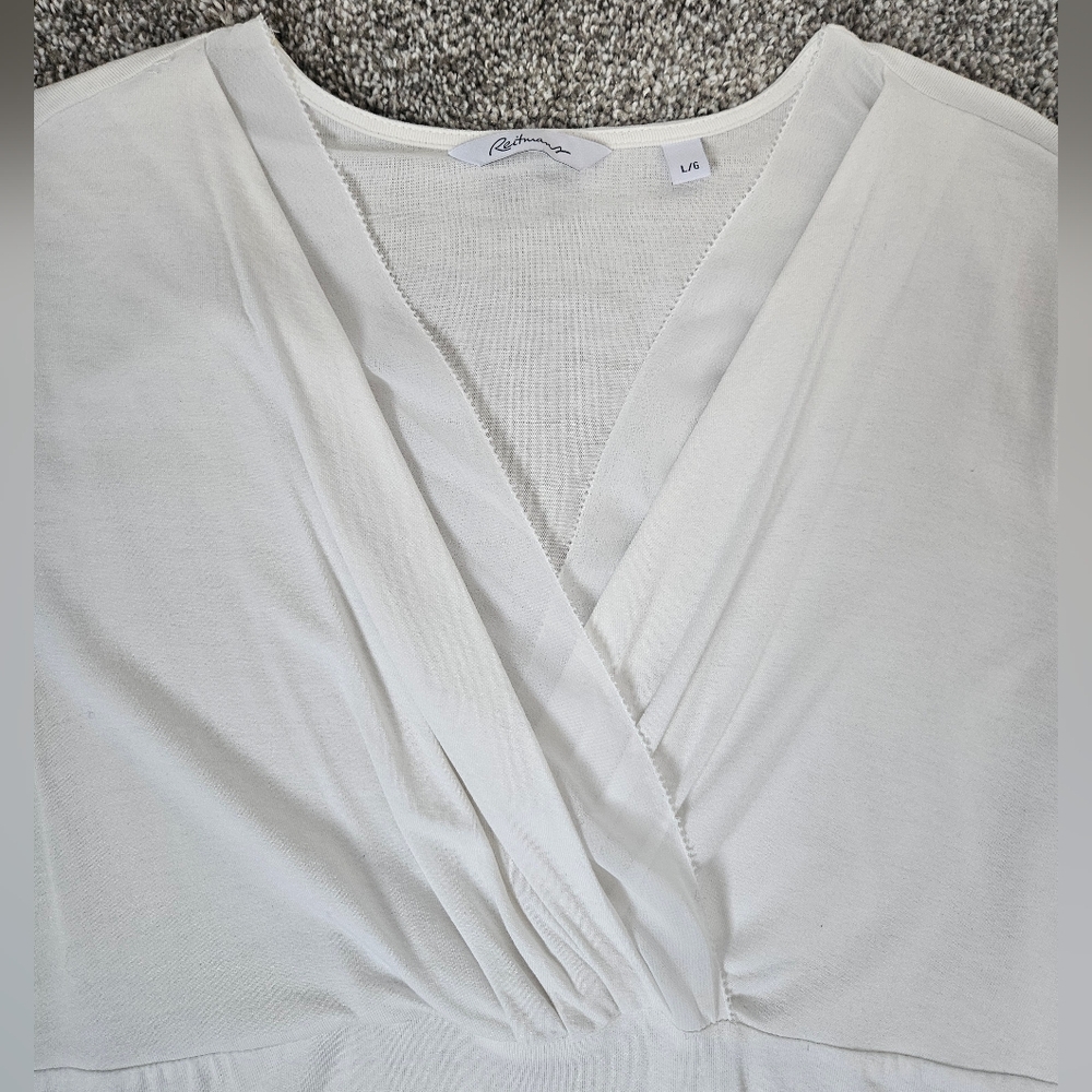 Reitmans Ivory V-neck Fine Knit Top 3/4 Length Sleeves Med-Large